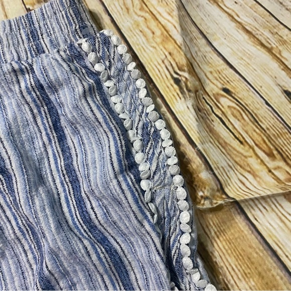 Aeropostale Blue White Striped Tassel Linen Blend Shorts - Picture 2 of 5